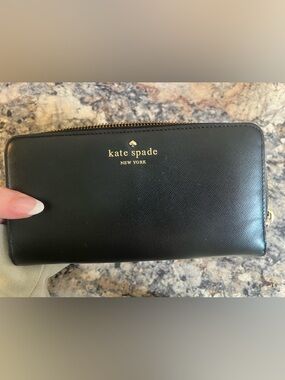 kate spade Black Marlee Saffiano Leather Zip Accordion Wristlet